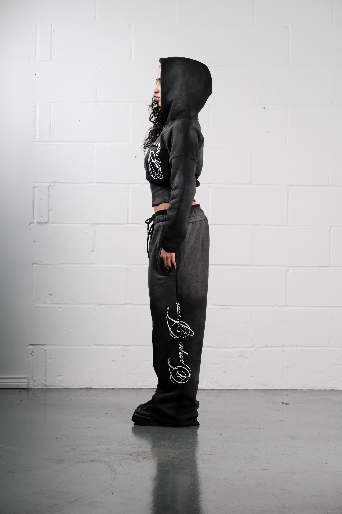 CROPPED ZIP HOODIE